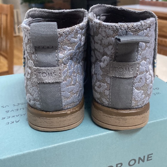 Girls size 12 Toms Deia Booties - Picture 5 of 8